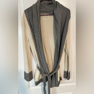 Shae cardigan cream and black